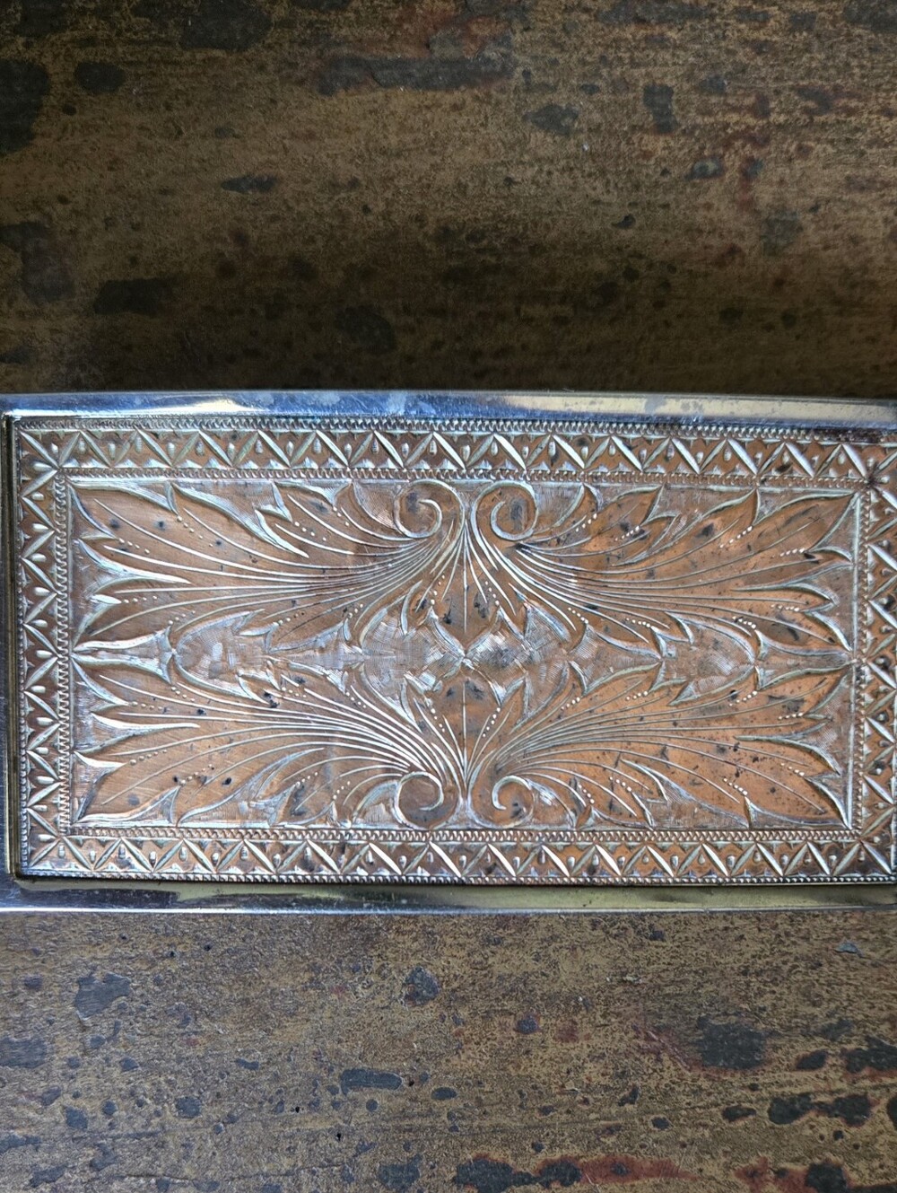 Vintage Engraved Scroll Design Belt Buckle